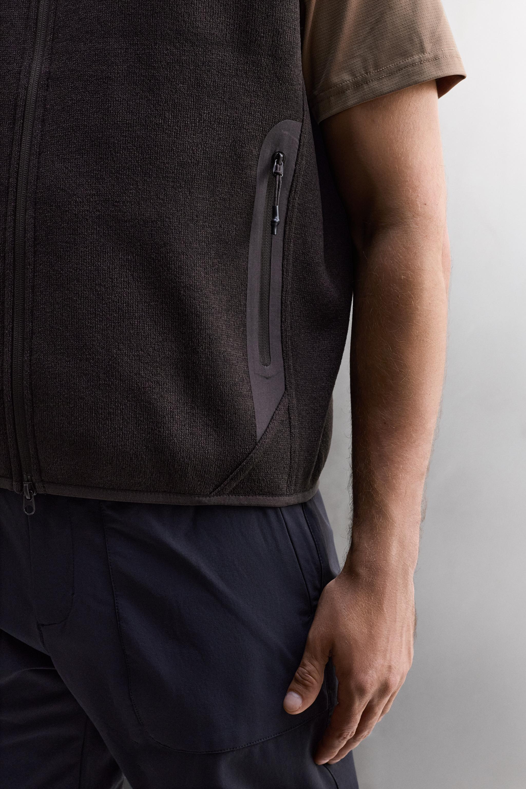 COMBINATION FLEECE KNIT VEST